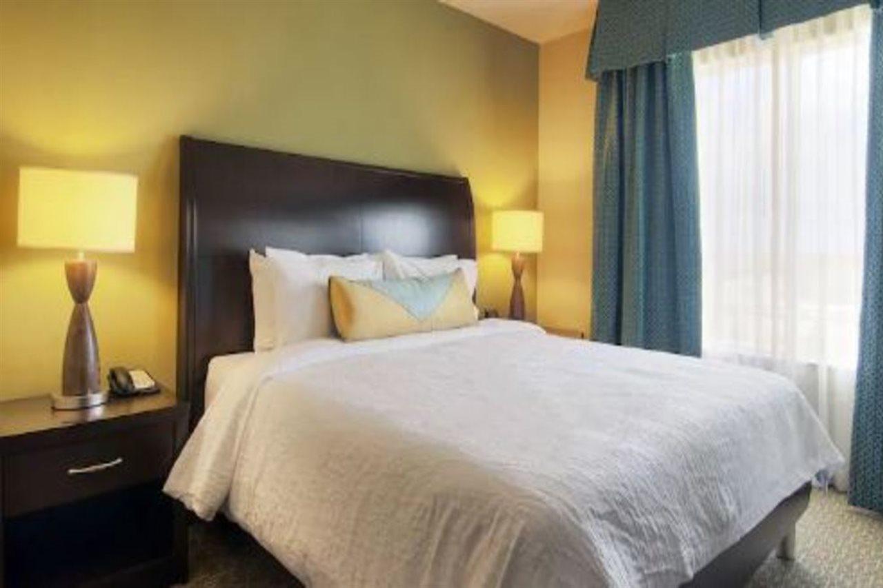 Hilton Garden Inn Houston-Пърланд Екстериор снимка