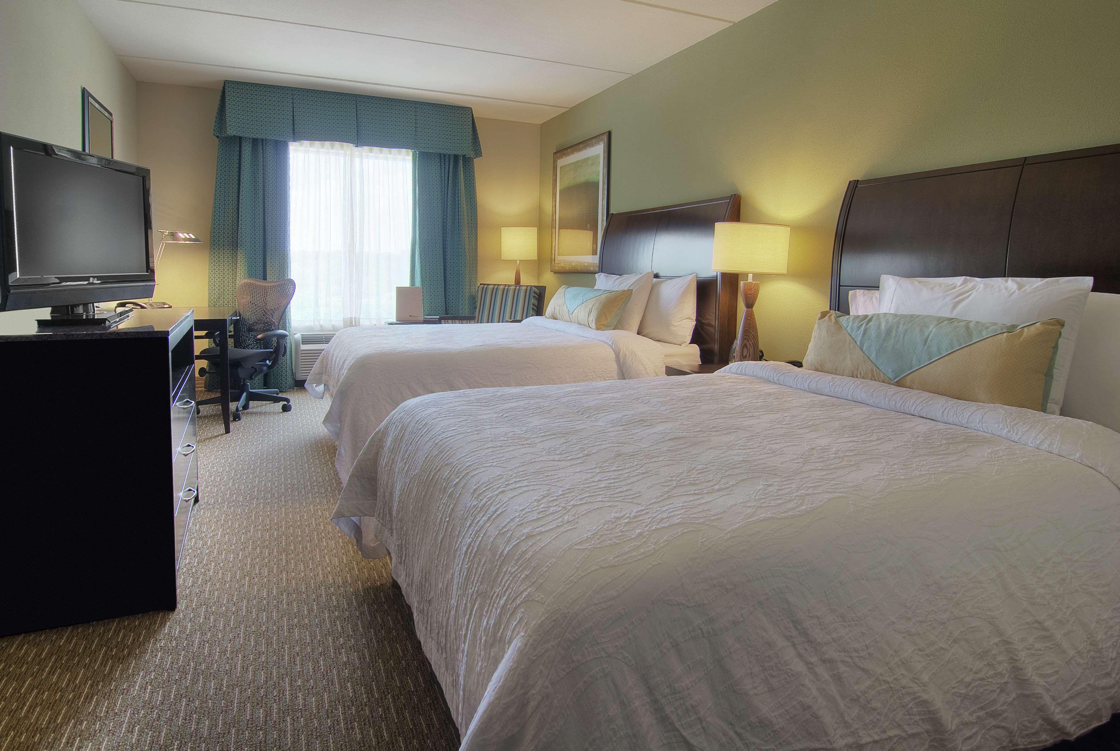 Hilton Garden Inn Houston-Пърланд Екстериор снимка