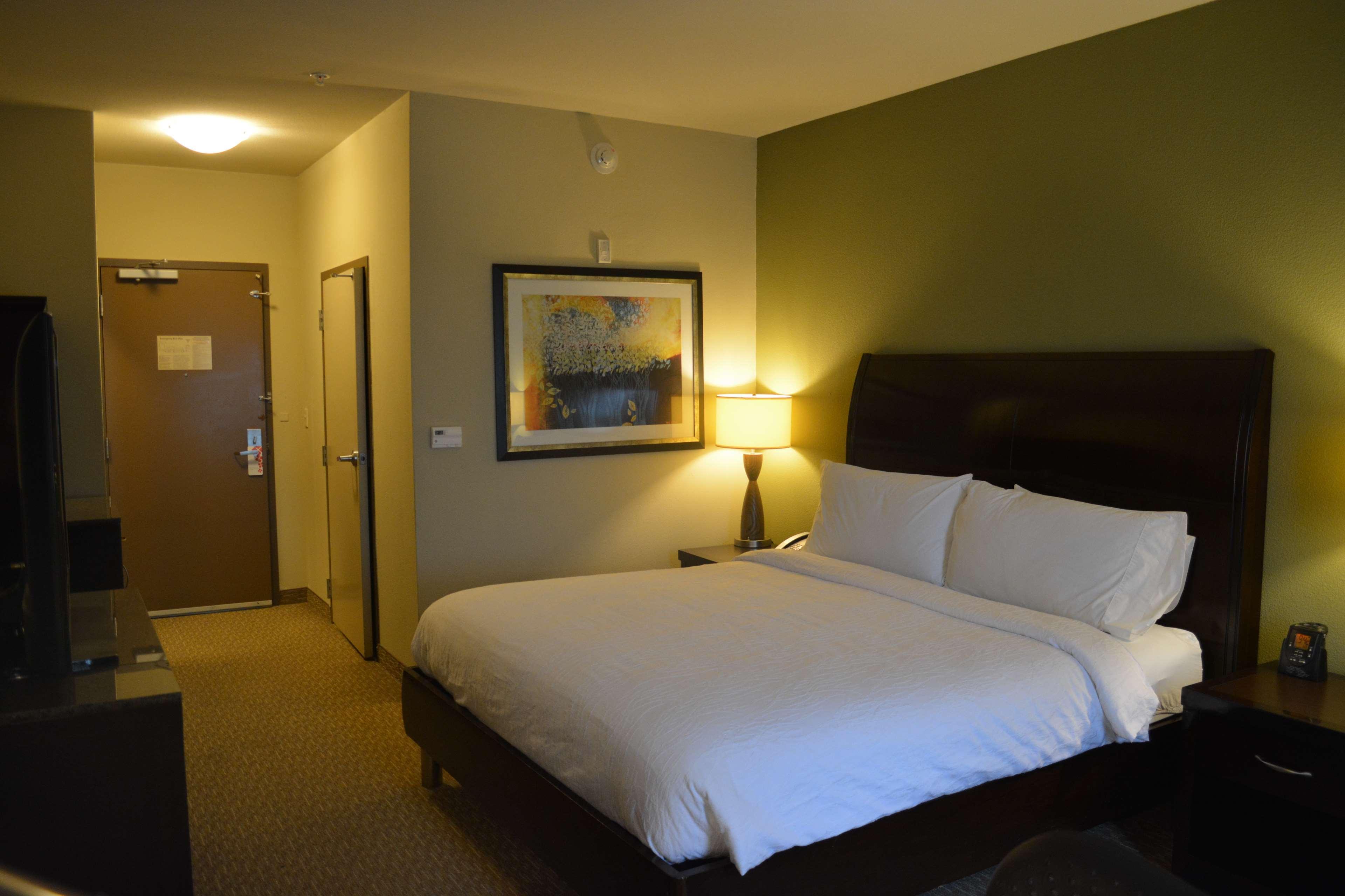 Hilton Garden Inn Houston-Пърланд Екстериор снимка