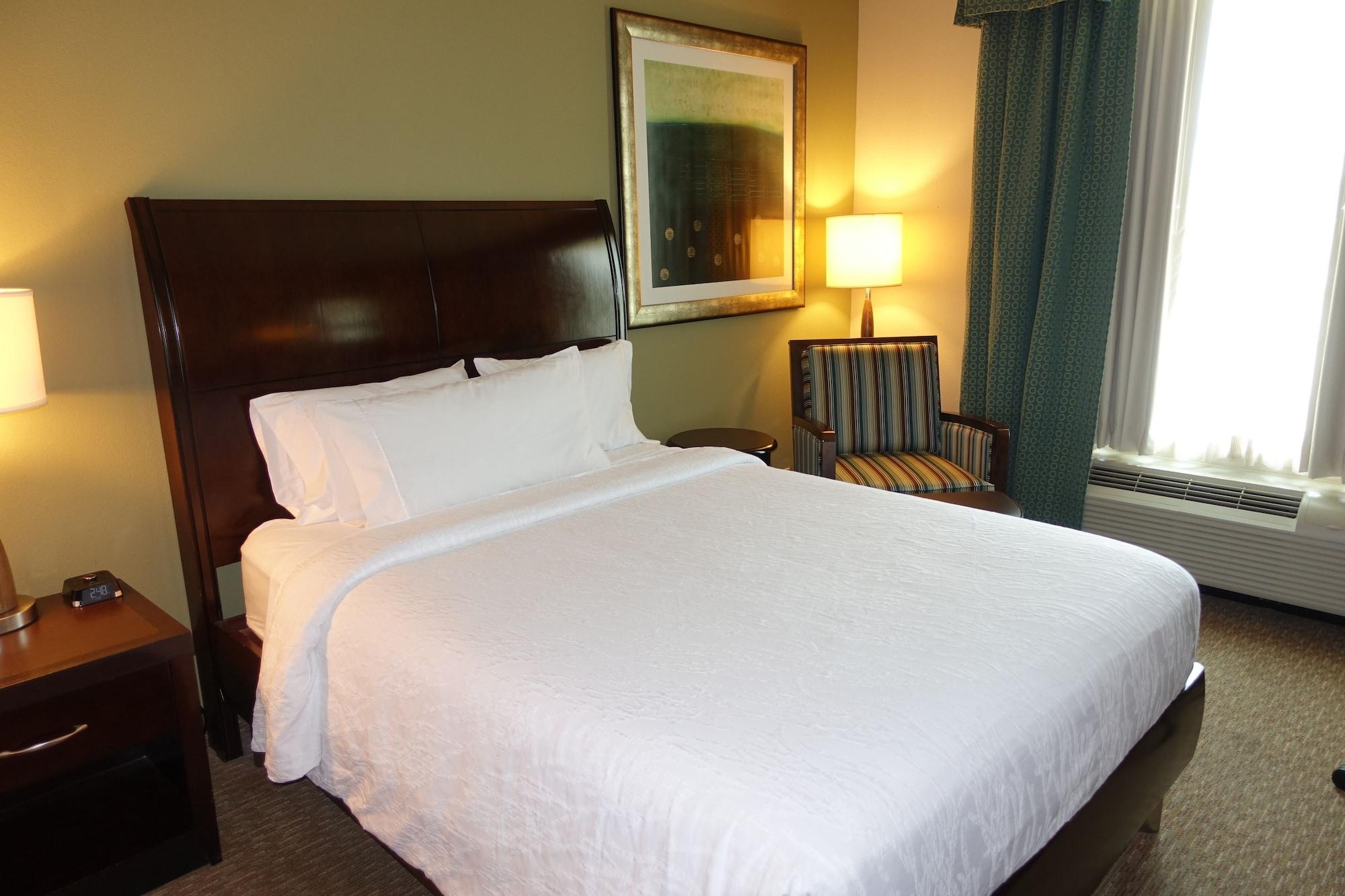 Hilton Garden Inn Houston-Пърланд Екстериор снимка
