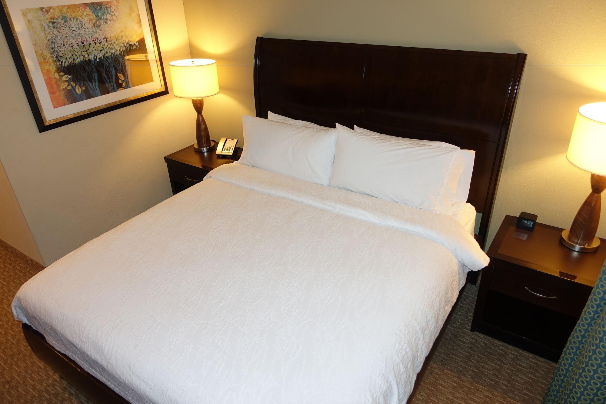 Hilton Garden Inn Houston-Пърланд Екстериор снимка