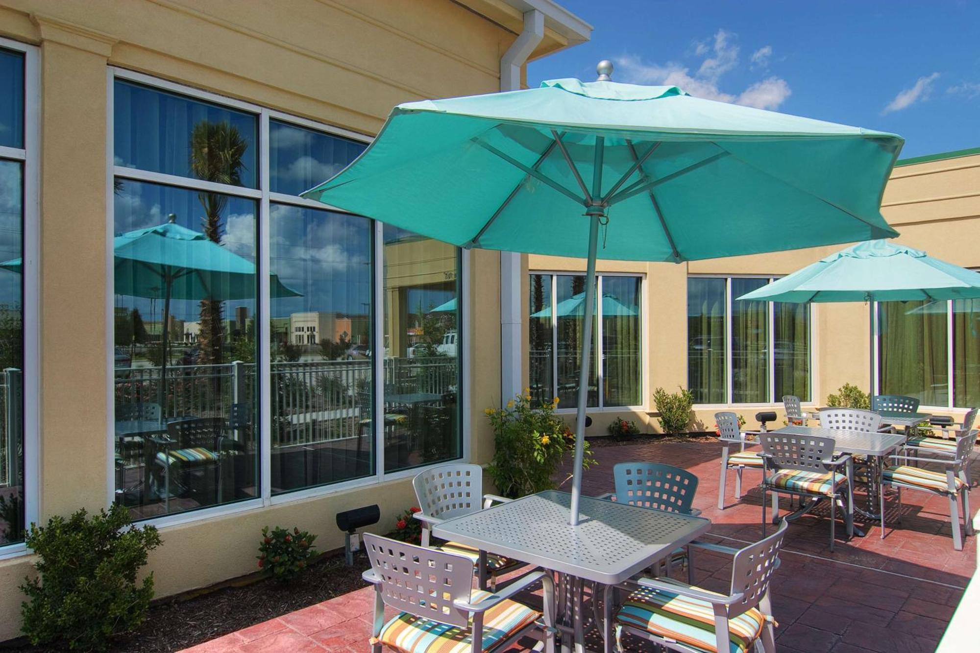 Hilton Garden Inn Houston-Пърланд Екстериор снимка