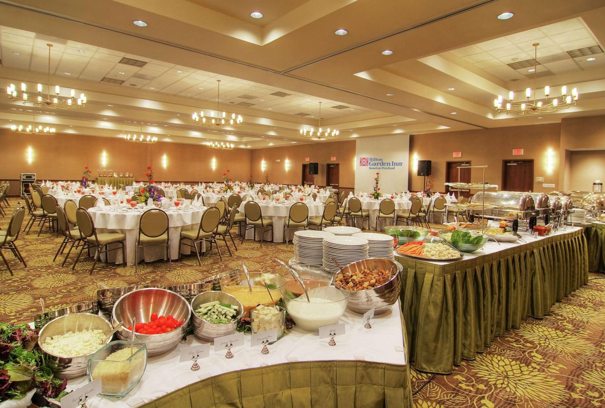Hilton Garden Inn Houston-Пърланд Екстериор снимка